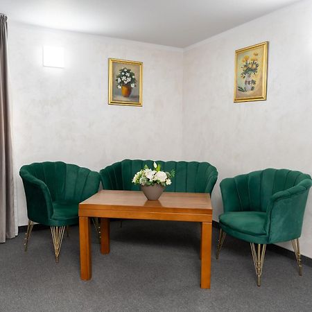 Hotel Casa De Piatra Scheia 외부 사진