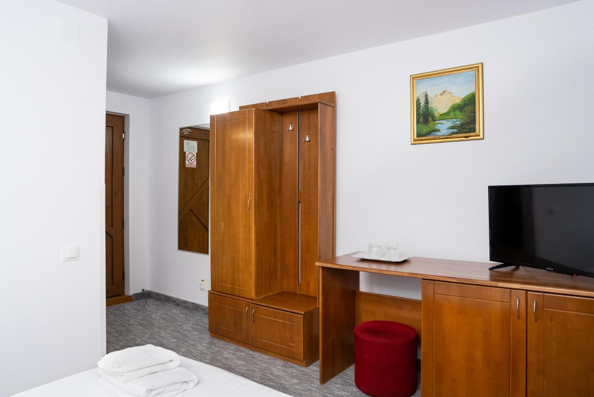 Hotel Casa De Piatra Scheia 외부 사진