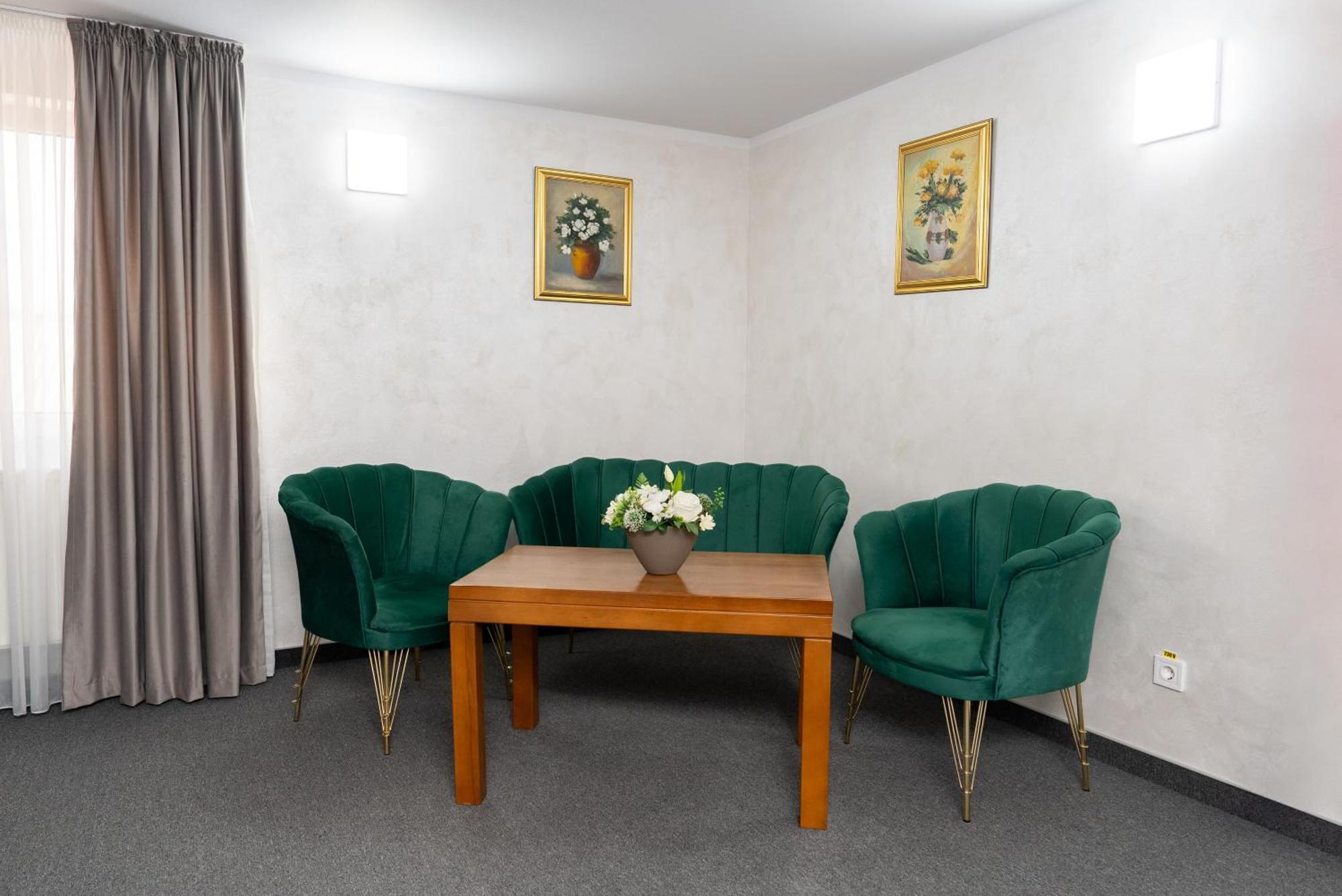 Hotel Casa De Piatra Scheia 외부 사진