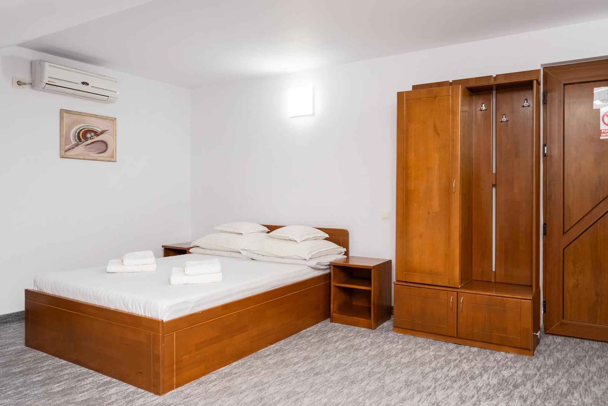 Hotel Casa De Piatra Scheia 외부 사진